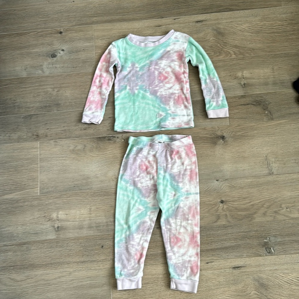 size2T Burts Bees sleep set